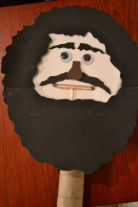 Paper Plate Puppet 1